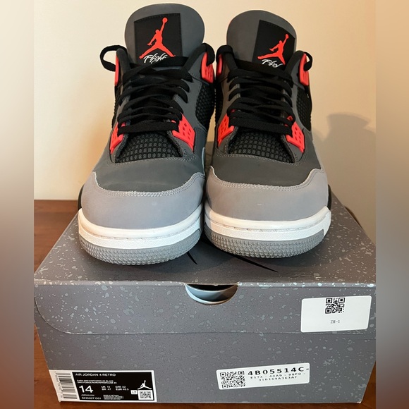 Air Jordan Retro 4 Grey/infrared